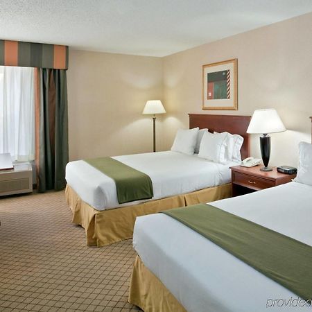 Windsor Inn & Suites Dodge City Habitación foto