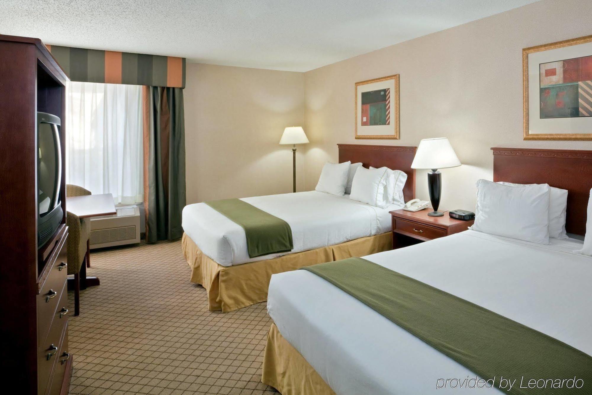 Windsor Inn & Suites Dodge City Habitación foto